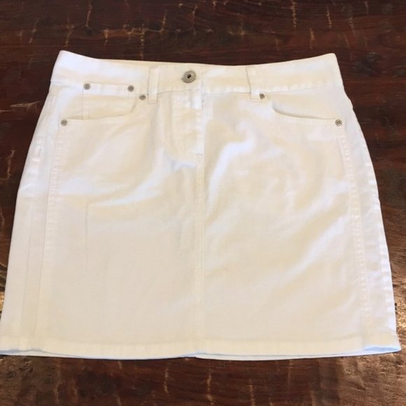 Ann Taylor Y2K Stretchy White Demin Jeans skirt Size 10P EUC - Picture 2 of 7